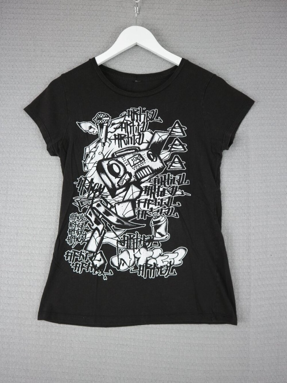 Womens Artical Y2K Streetwear Graffiti Style Grunge Shirt Medium